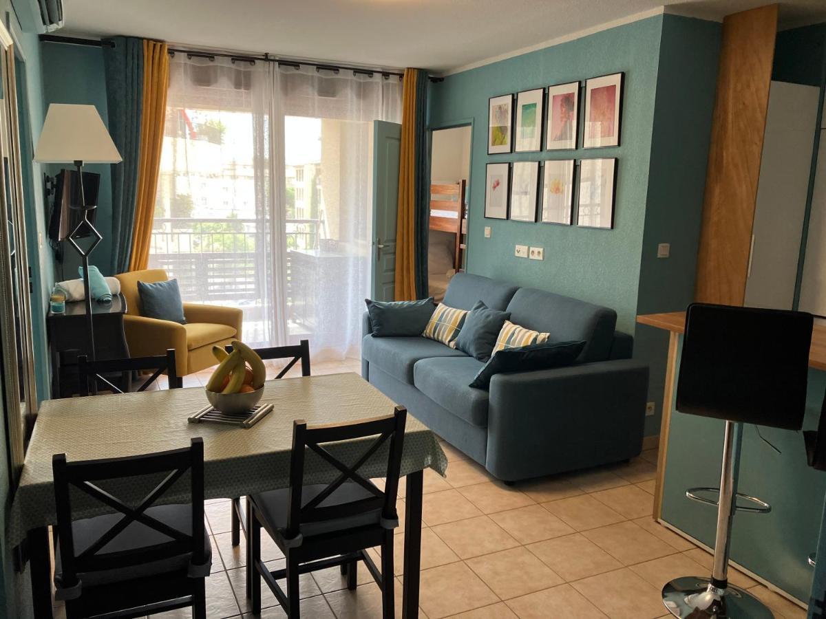 Superbe Appartement A Uzes Avec Place De Parking Exterior photo